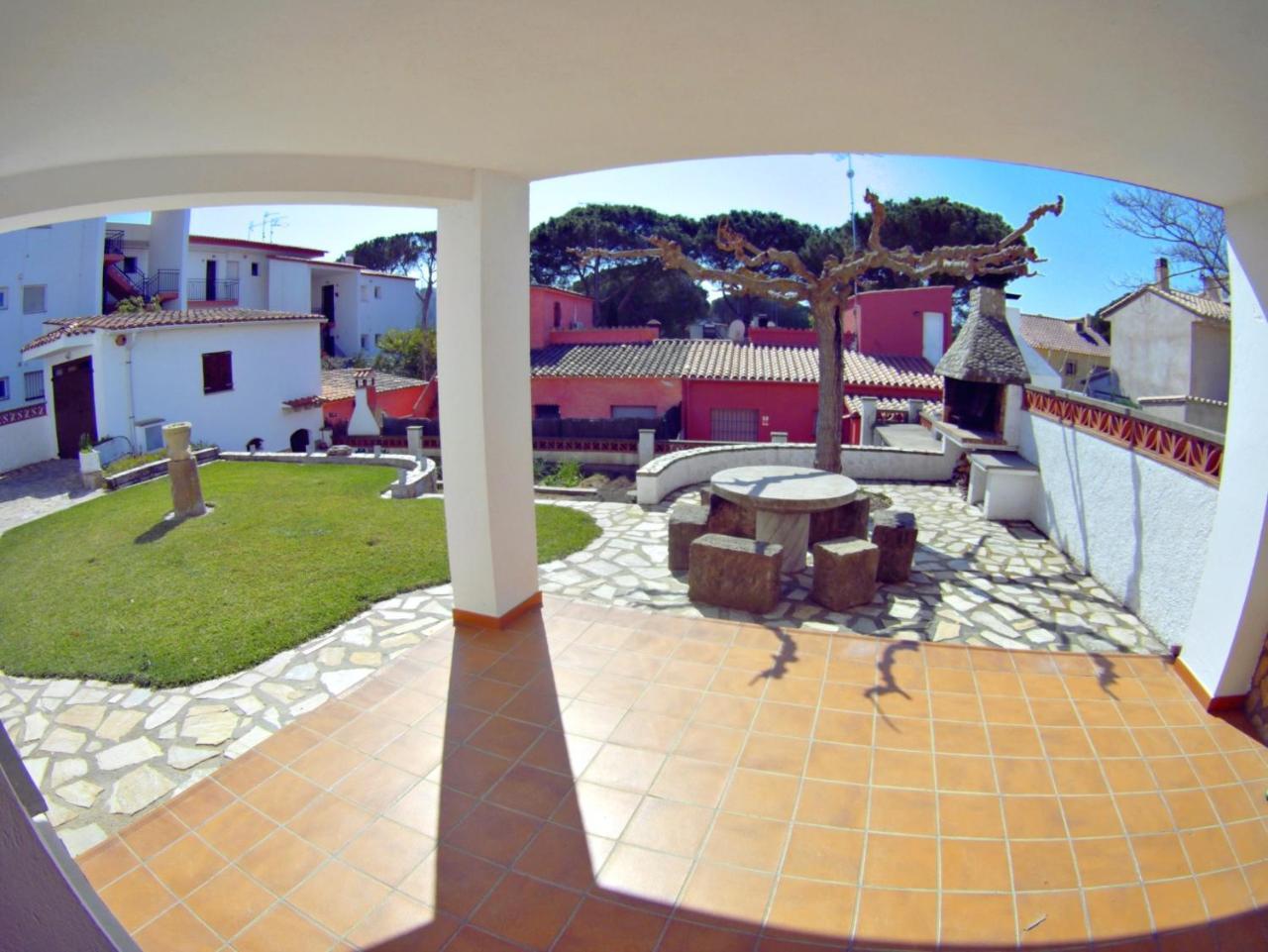 Vacay Apartamento Montgo, Agradable Jardin! En Costa Brava L'Escala! Экстерьер фото