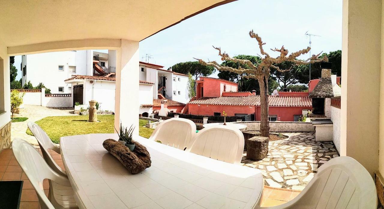 Vacay Apartamento Montgo, Agradable Jardin! En Costa Brava L'Escala! Экстерьер фото